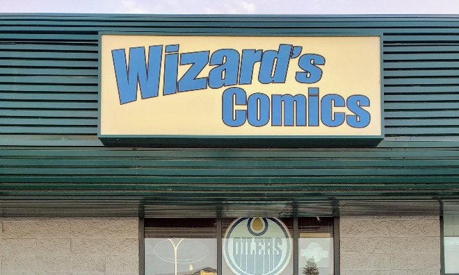 Wizard's Comics sign
