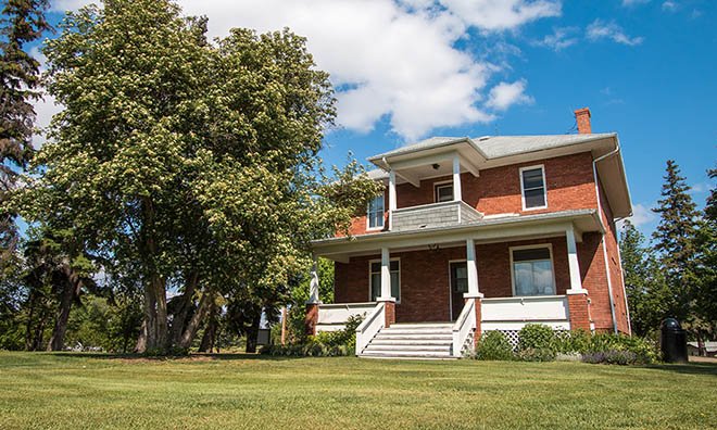 Strathcona County's Smeltzer House turns 100!