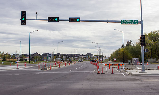 Image of construction on Sherwood Drive in Sherwood Park
